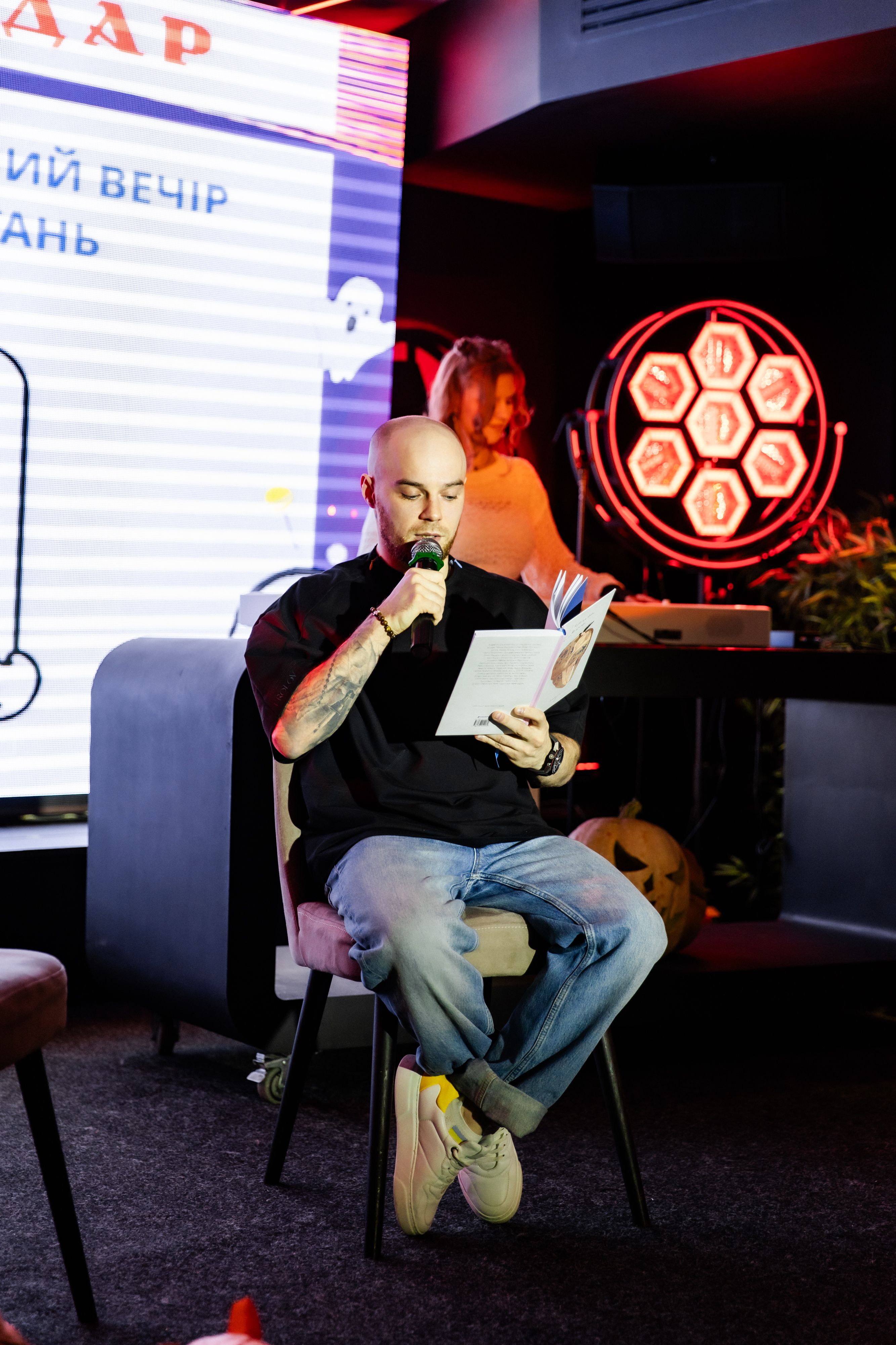 Олег Верняєв